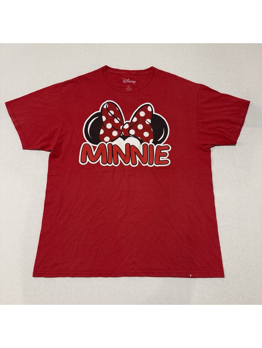 The Disney Minnie Mouse Graphic Shirt Size Large Men’s
